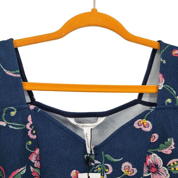 BCBGeneration Long Sleeve Floral Crop Top Small - Picture 3 of 5